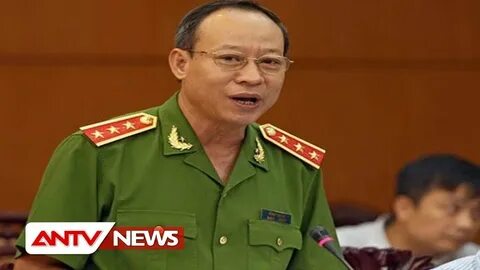 'Con sắp thi lớp 10, cả nhà tôi như bị câm'